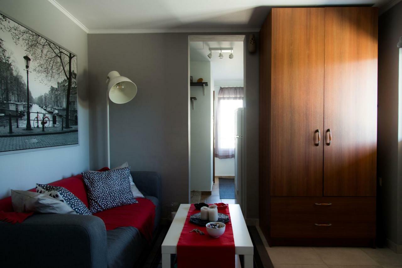 'Romeo & Juliet' Cozy Apartment With Breathtaking View Атина Екстериор снимка