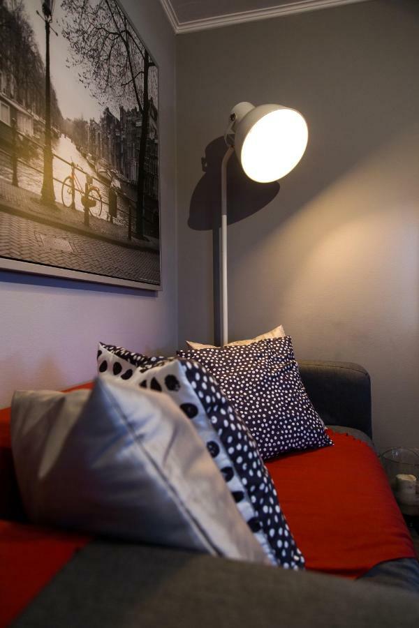 'Romeo & Juliet' Cozy Apartment With Breathtaking View Атина Екстериор снимка